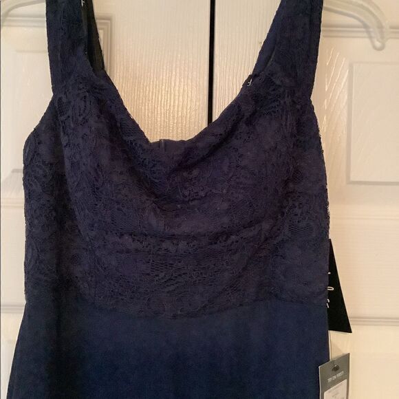 Lulu’s Navy Blue maxi dress - Picture 1 of 11